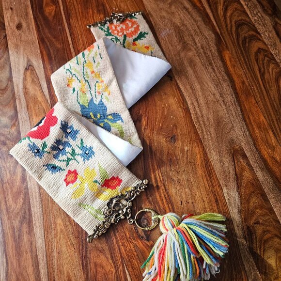 Vintage Scandinavian Hand Embroidered Floral Brass Wall Hanging Bell Pull 68" - Picture 2 of 9